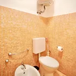 Free Parking-sea View, With Pool & Garden Apartment