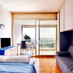 Free Parking-sea View, With Pool & Garden