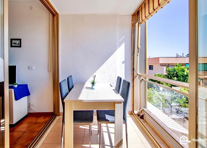 Free Parking-sea View, With Pool & Garden Daire *