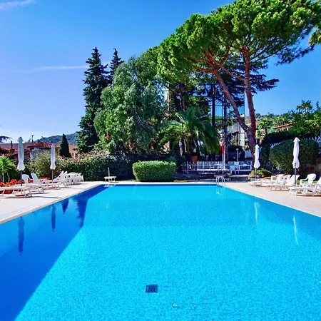 Free Parking-sea View, With Pool & Garden